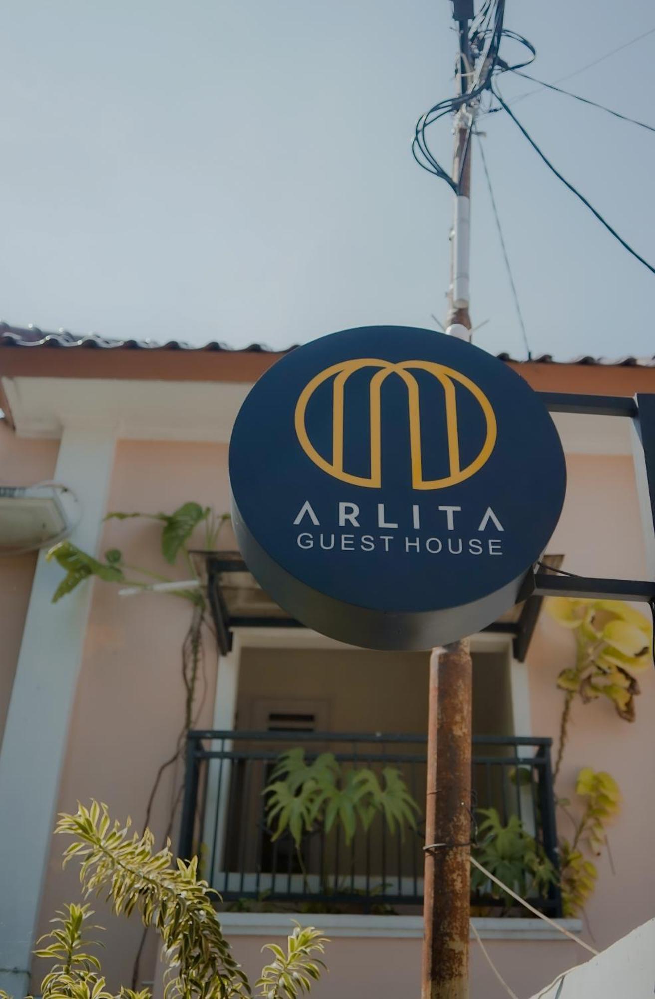 Arlita Guesthouse Cianjur Dış mekan fotoğraf