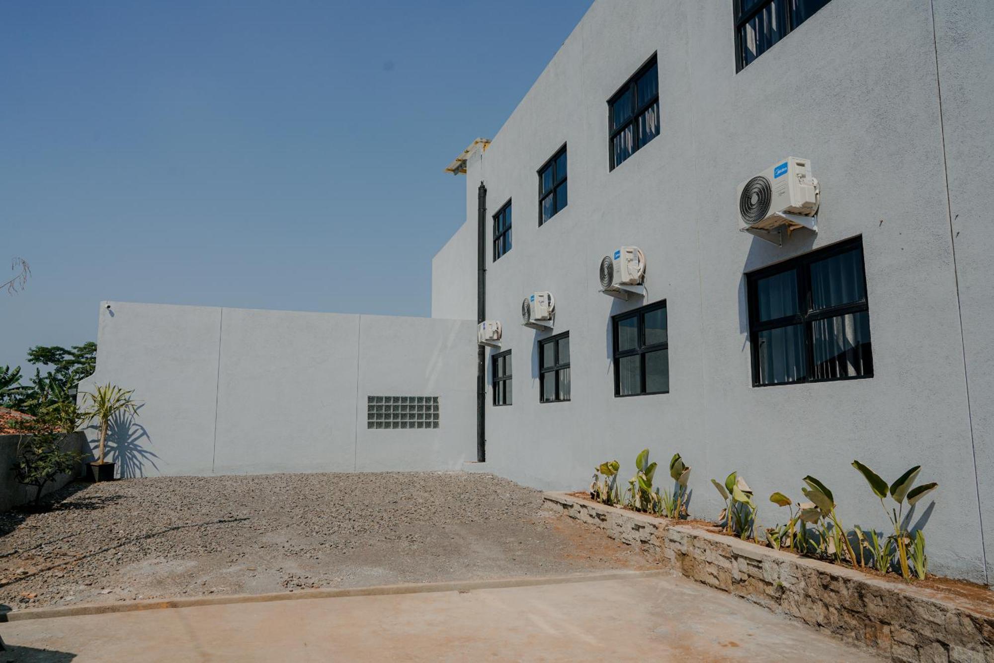 Arlita Guesthouse Cianjur Dış mekan fotoğraf
