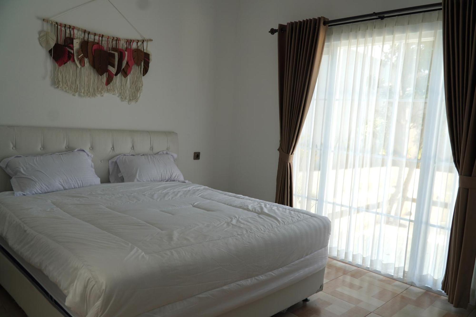 Arlita Guesthouse Cianjur Dış mekan fotoğraf